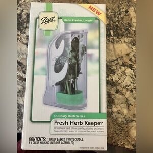 Ball Fresh Herb Keeper